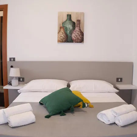 La Casa Di Teresa Konukevi Borgagne